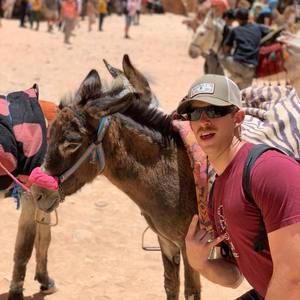 Meet your Posher, Tyler